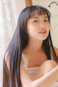 校花玉腿岔开欲液横流